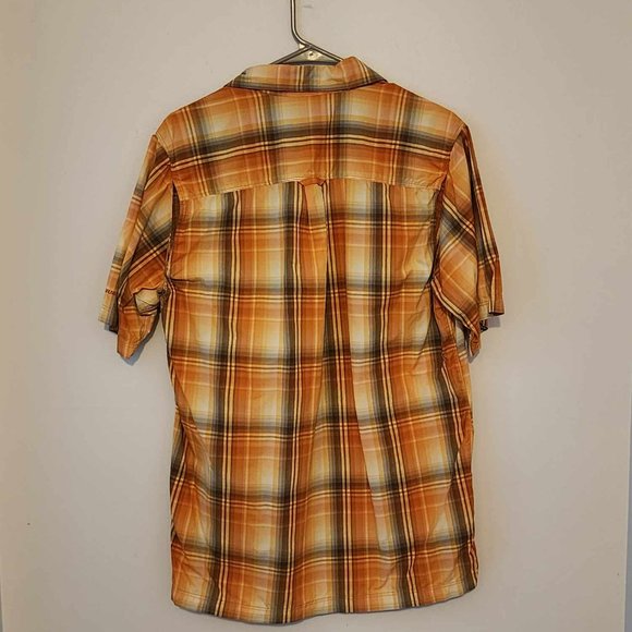 EUC Columbia Titanium Short Sleeve Button Down (L) - Picture 2 of 4